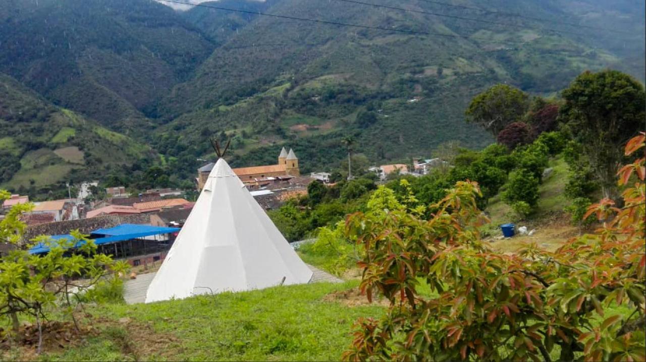 Hostal Las Valkirias Matanza Екстер'єр фото